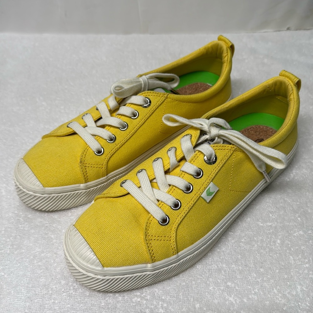 Cariuma Yellow Canvas Sneakers Size 9